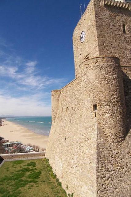 Apartmán La Casa Sotto L'Arco Termoli Exteriér fotografie